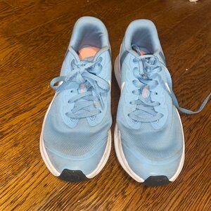 blue nike running shoes